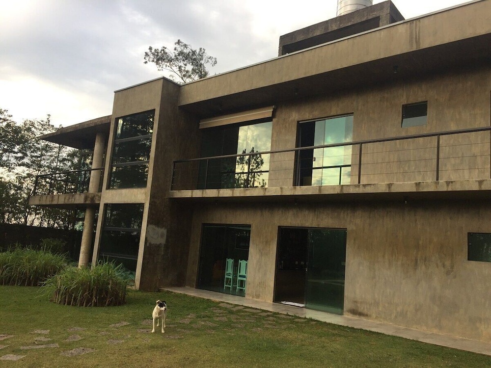 Linda chácara, aconchegante, em São Roque