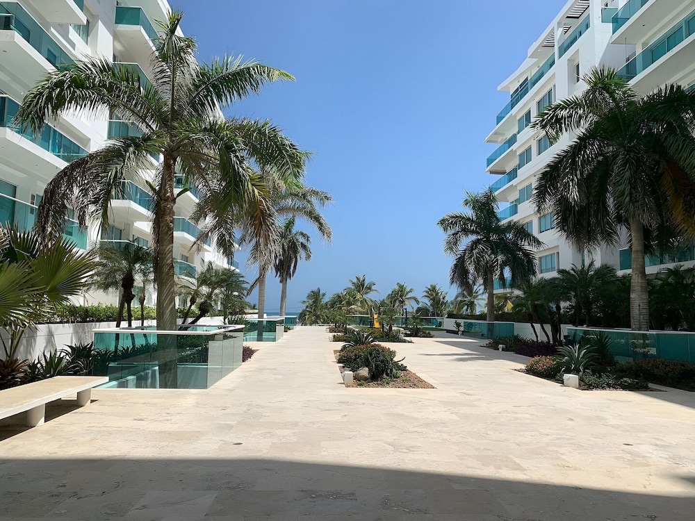 Condominio frente al mar Morros 922