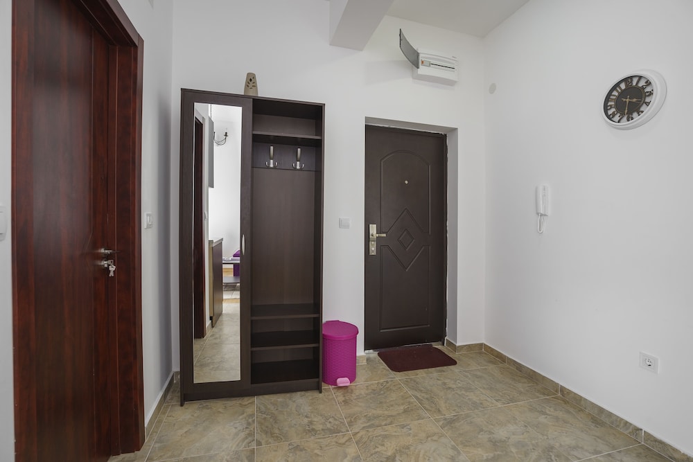 One bedroom M Rozino view 2