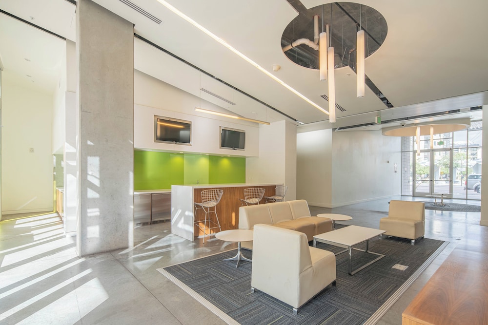 ROVE LIVING/KL - Roosevelt Point