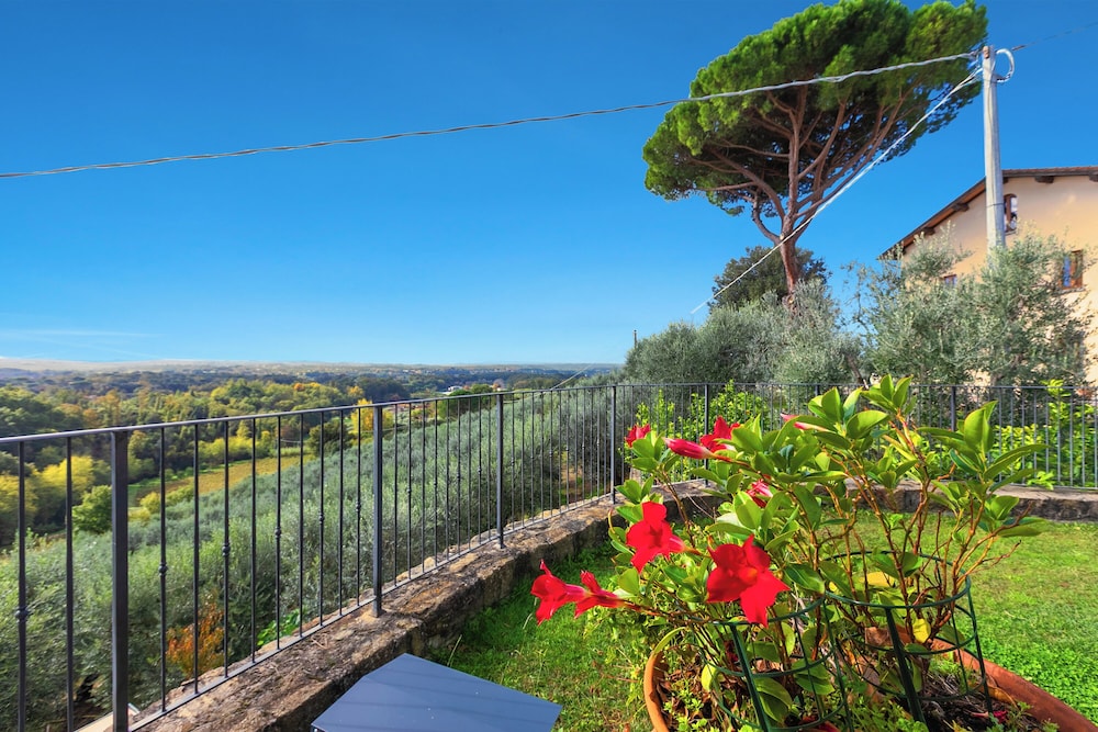 Amazing View Laporecchio Hills
