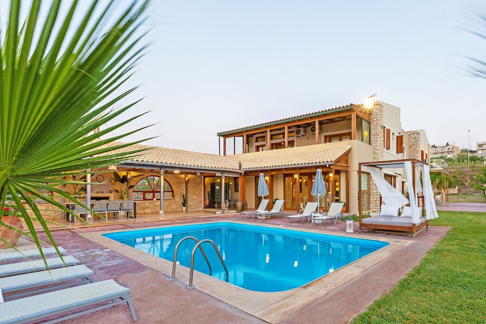 Golden Sand Beach Villa Villa