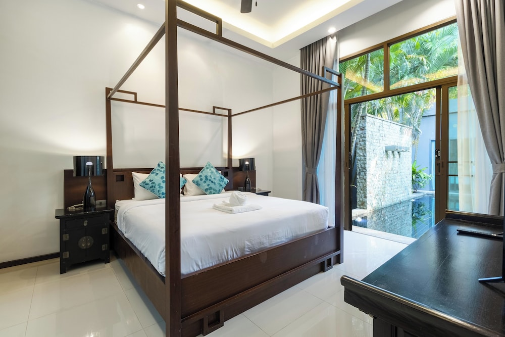 Renovated3BR Pool Villa Near Beach V234