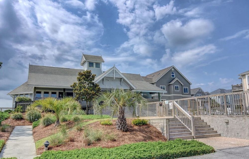 Sandy Feet by Topsail Realty