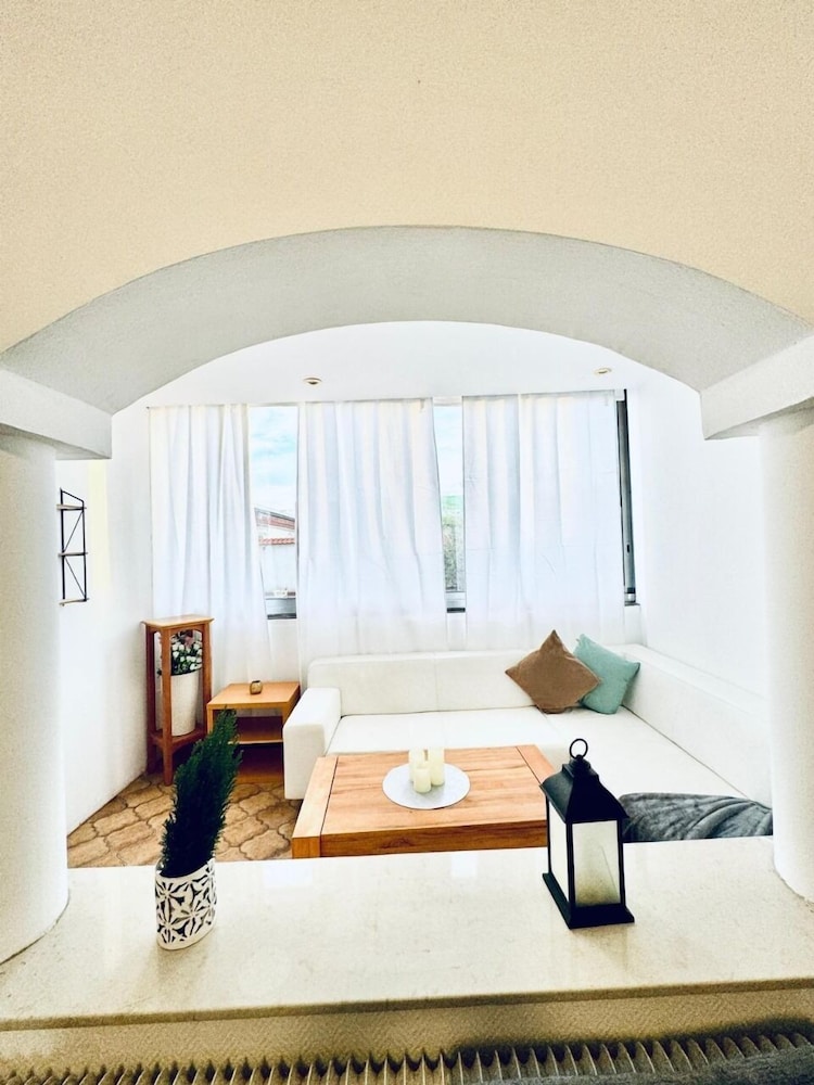 Cozy 7BR Villa Near Blumengarten