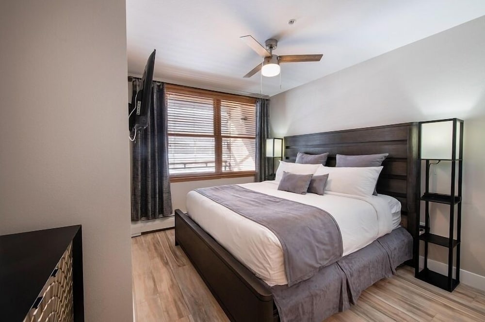 Zephyr Mountain Lodge Condos
