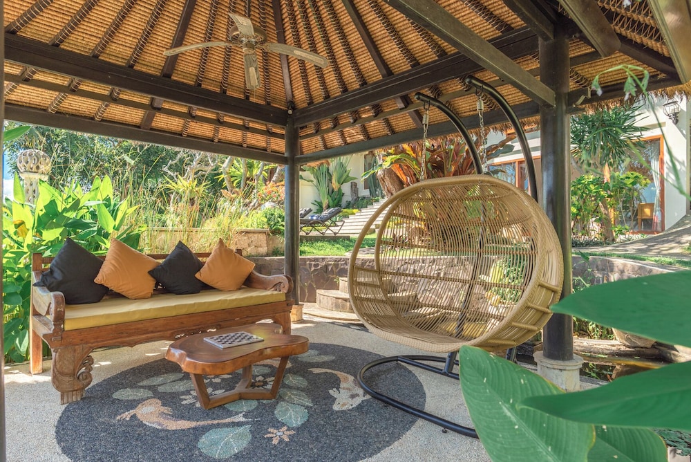 Bougainville Hill Villa