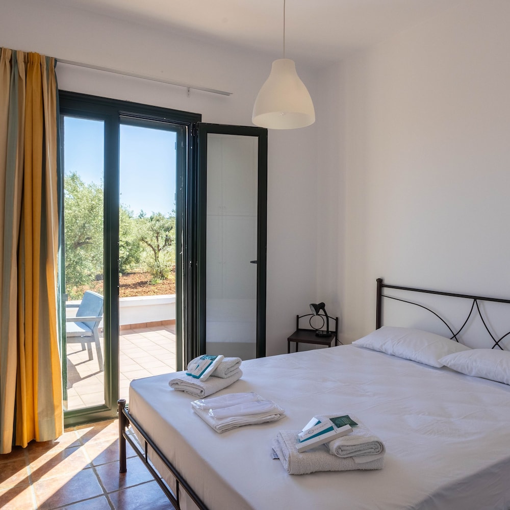Aipeia Country House