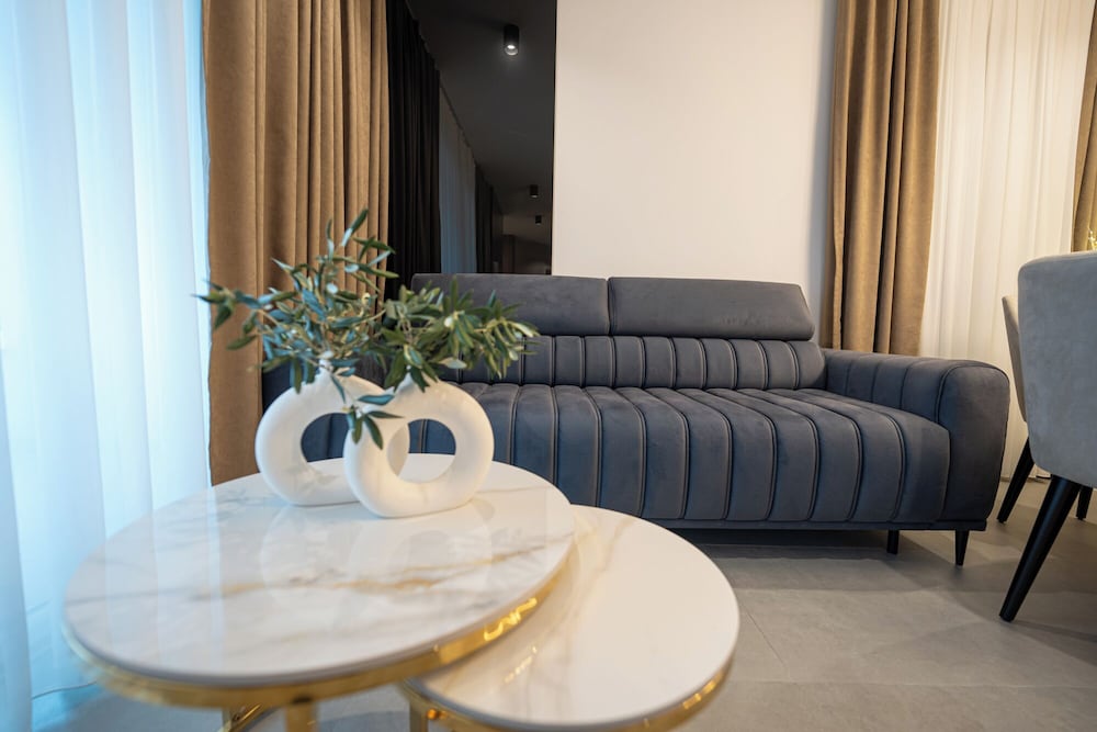 Break penthouse -three bedroom apartment