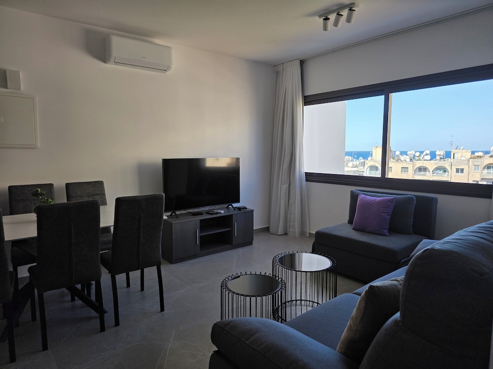 Two-Bedroom Suites by Kentrikon 1924 Boutique Hotel, Old Town