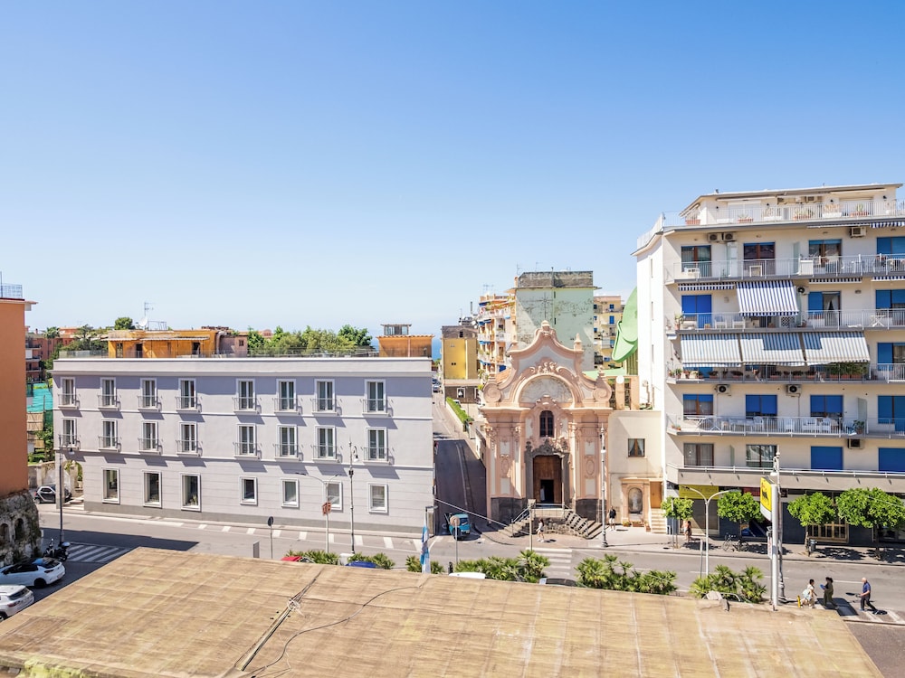 Pusisò Sorrento - De Vivo Realty