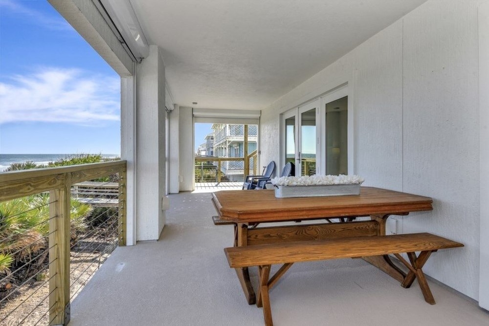 The White House On Flagler Beach - Unit 23 3 Bedroom Home