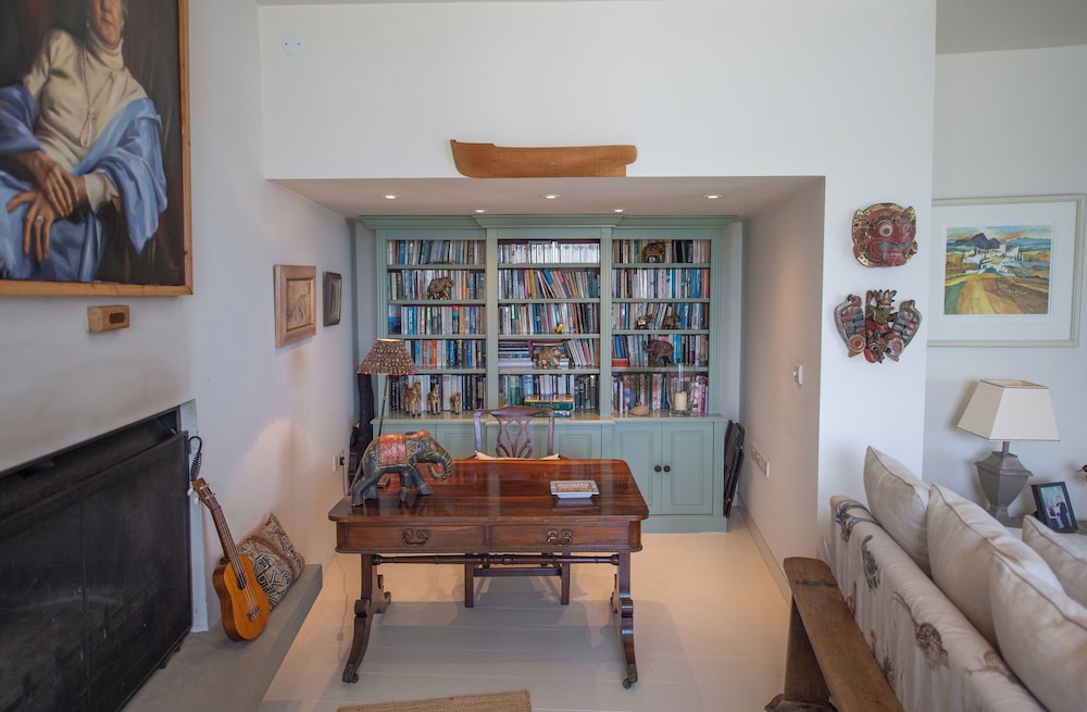 Curlew House