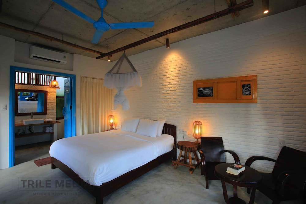 Life Beach Villa