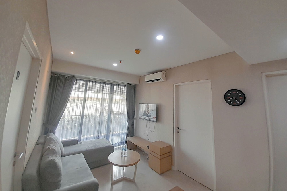 Elegant And Modern 2Br Apartment Landmark Residence Bandung