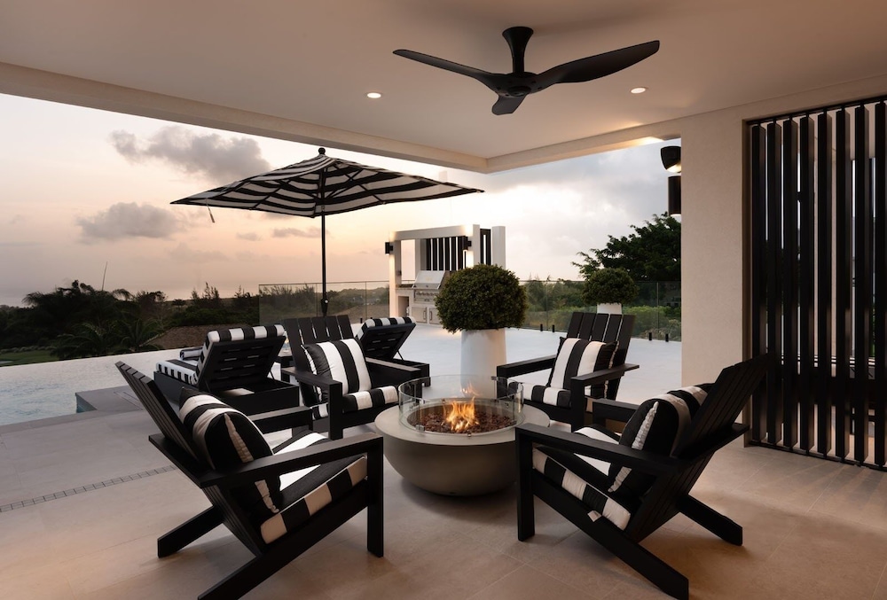 Apes Hill - Fresh Wind 4 Bedroom Villa