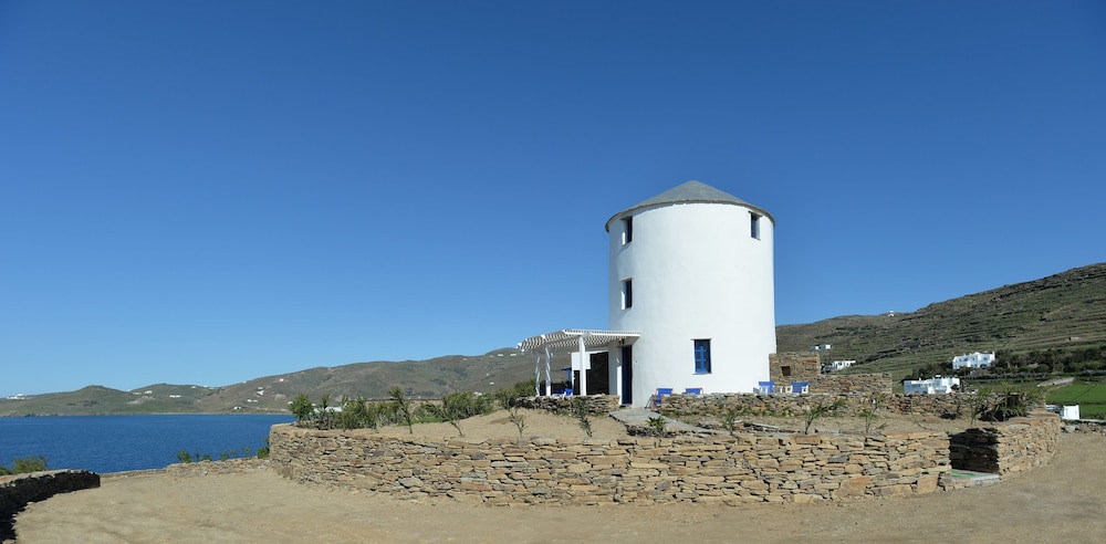 Stavros Bay