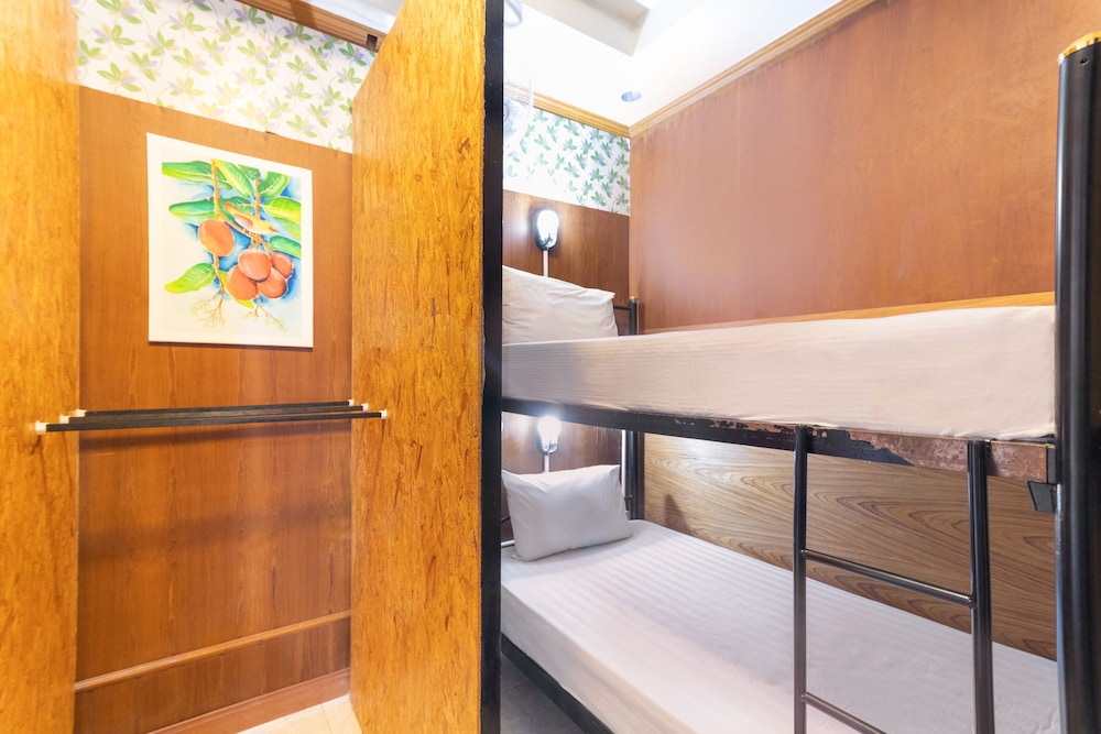 OYO 75304 Riverside Guesthouse