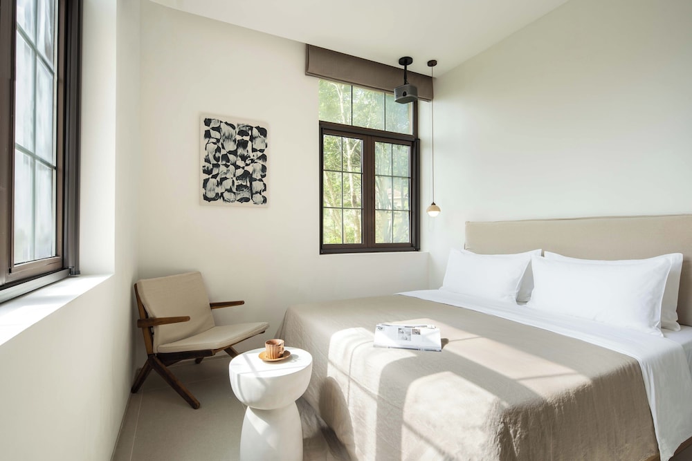 Miyue Shenzhen Tianlu Secret Wild Wizard Holiday Hotel
