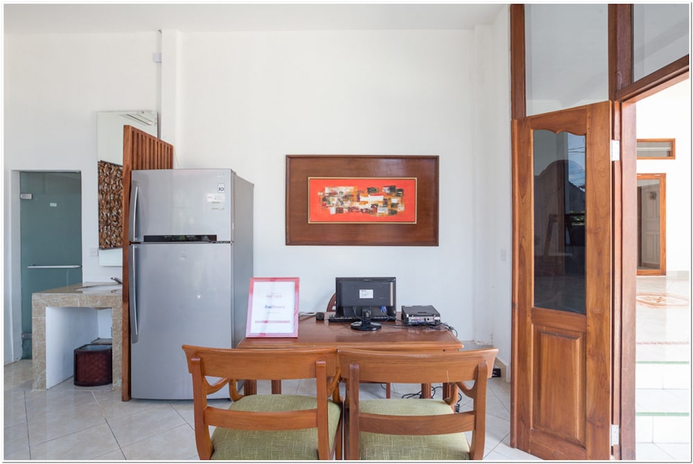 RedDoorz near Padang Galak Beach