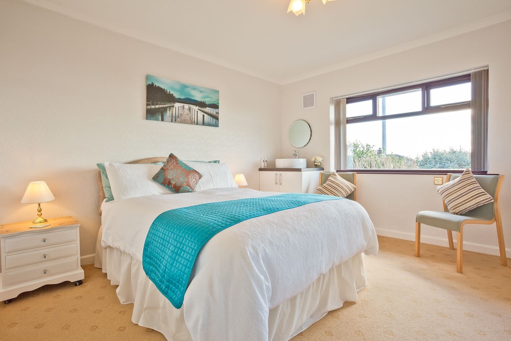 Lothlorien in Grange-over-sands With Bay Views view 4