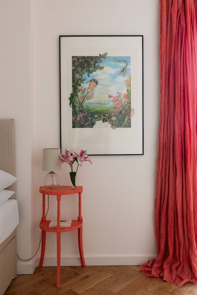 Colville Terrace IV by Onefinestay