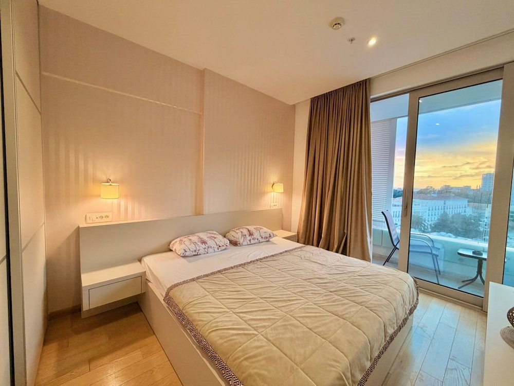 Aurelio Central Residences