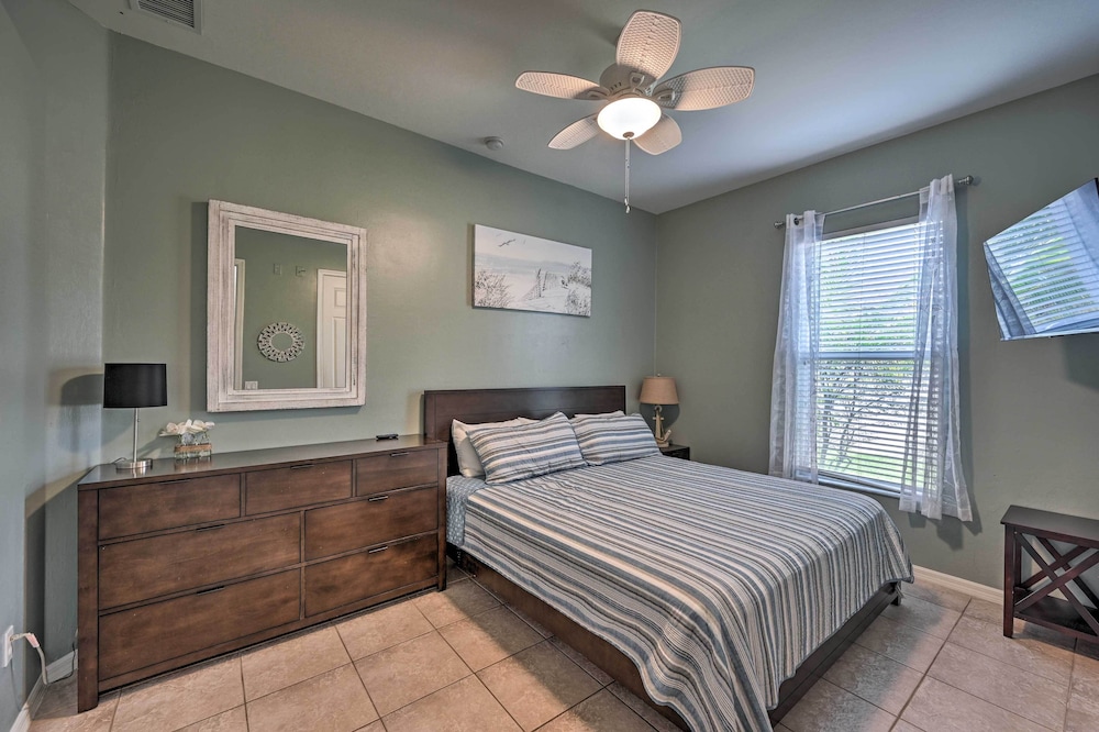Spacious Canalfront Oasis w/ Pool Hot Tub! - Property Image 10