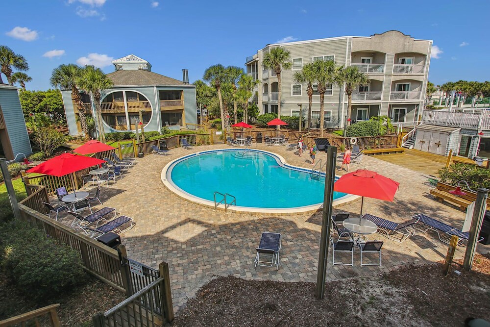 Oceanfront Elegance: Luxe Condo in St. Augustine