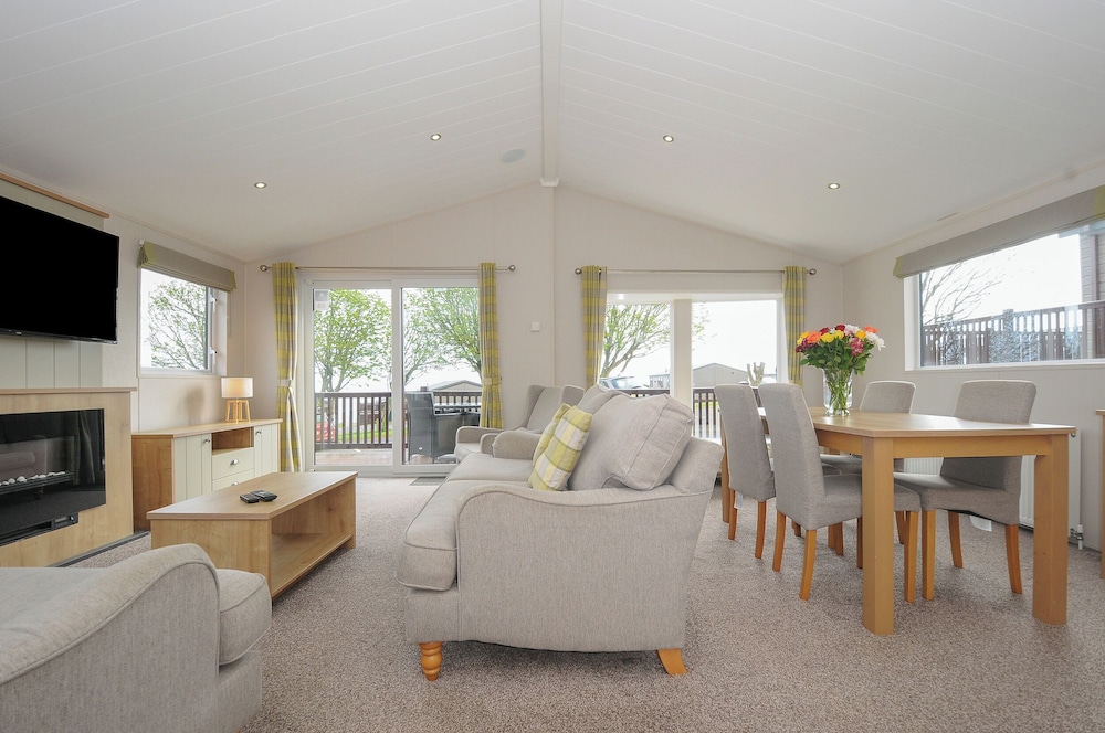 Lodge 66 at Riviera Bay Coastal Retreat