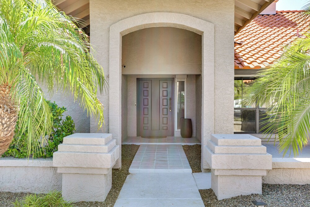 16 Mi to Dtwn: Phoenix Gem w/ Private Pool