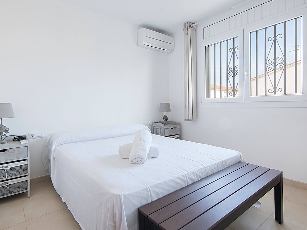 Beach In Cambrils Villa With Private Pool