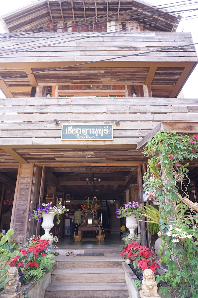 Chiangkhanburi