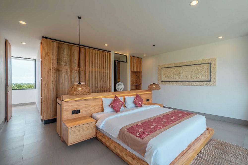 The Luminous Villa Uluwatu