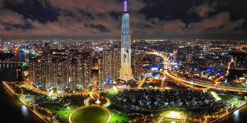 Apartment Landmark 81 by Urban Home
