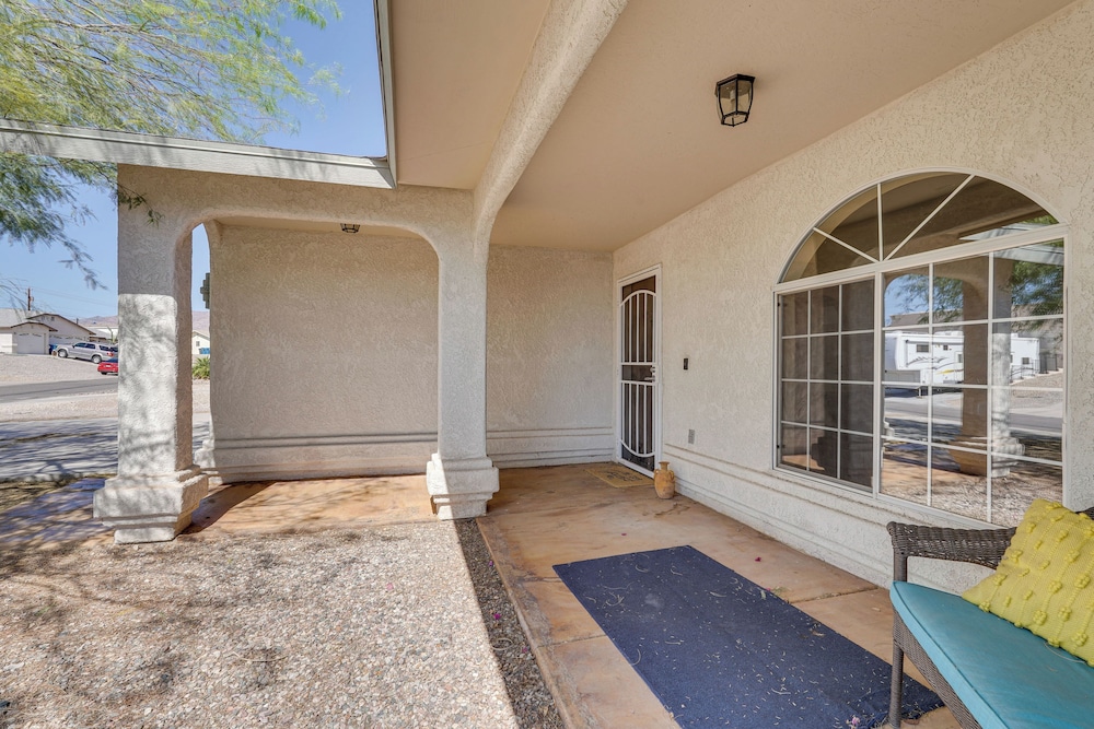 Havasu Paradise w/ Private Pool, Hot Tub & Casita!