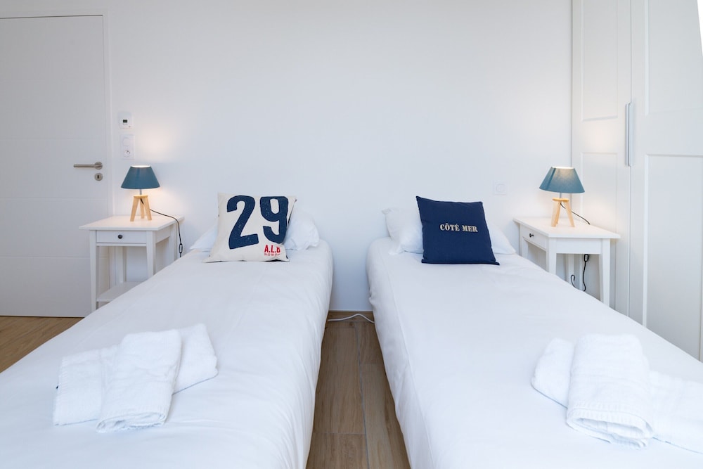 Apartment in Porspoder Near Plage du Bourg