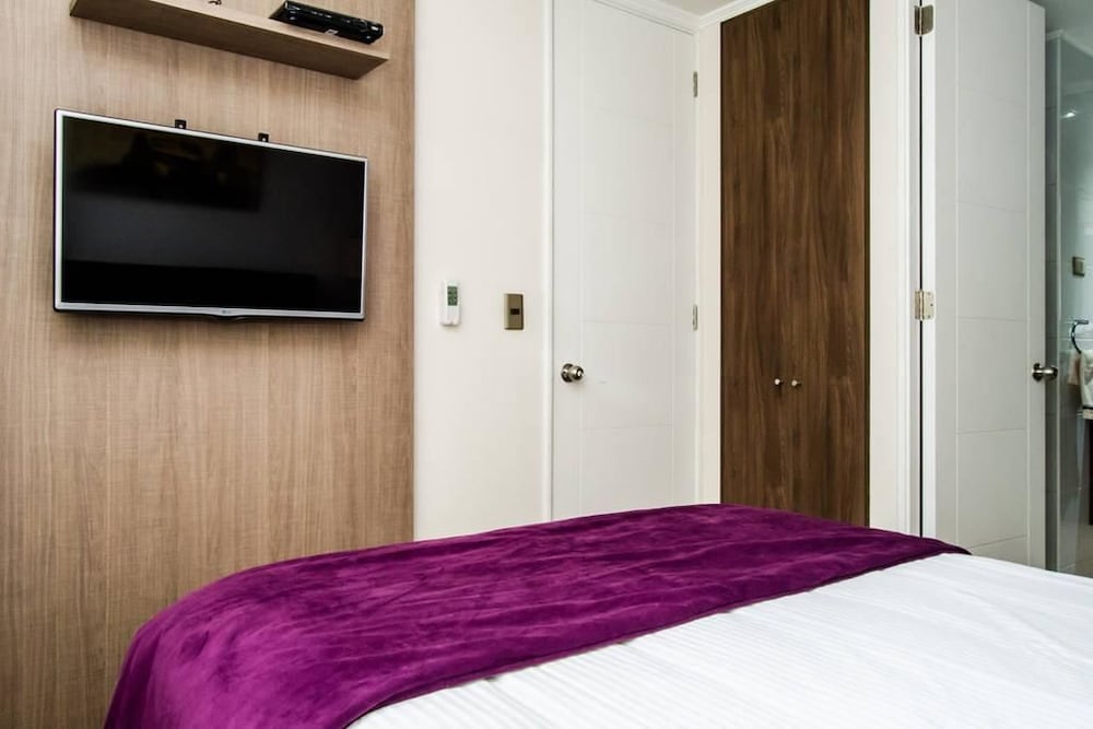 Altos Alameda apartments