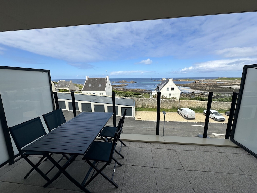 Apartment in Porspoder Near Plage du Bourg