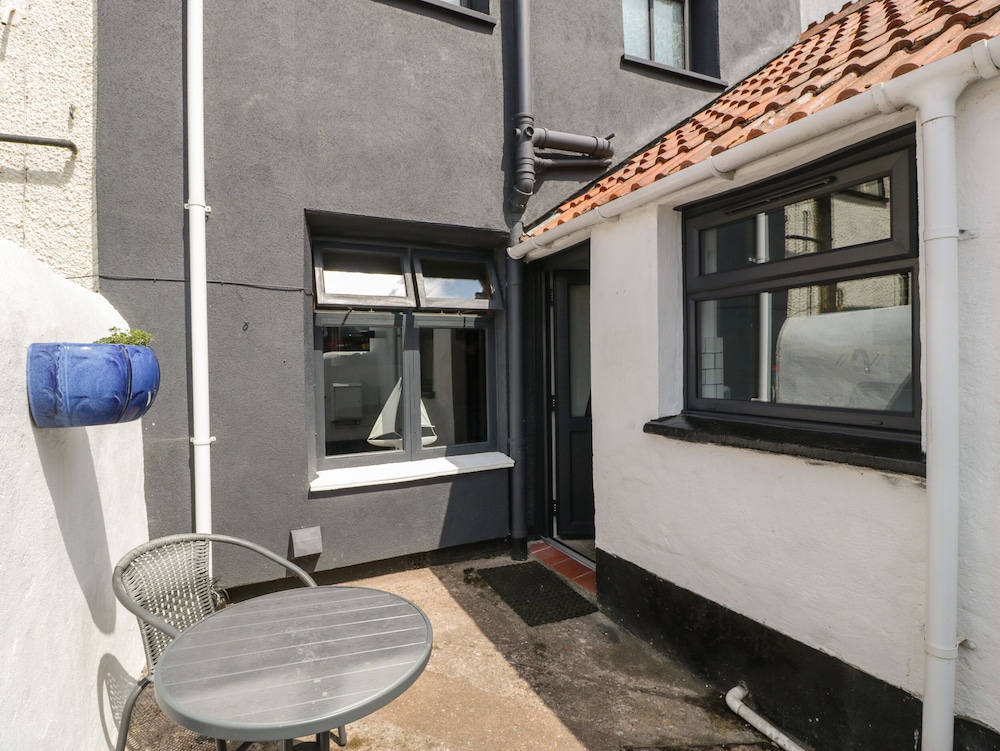 7 Severn Terrace