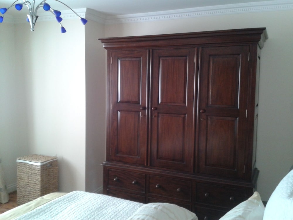 Gateshead Vacations - Heathfield Place - Property Image 2