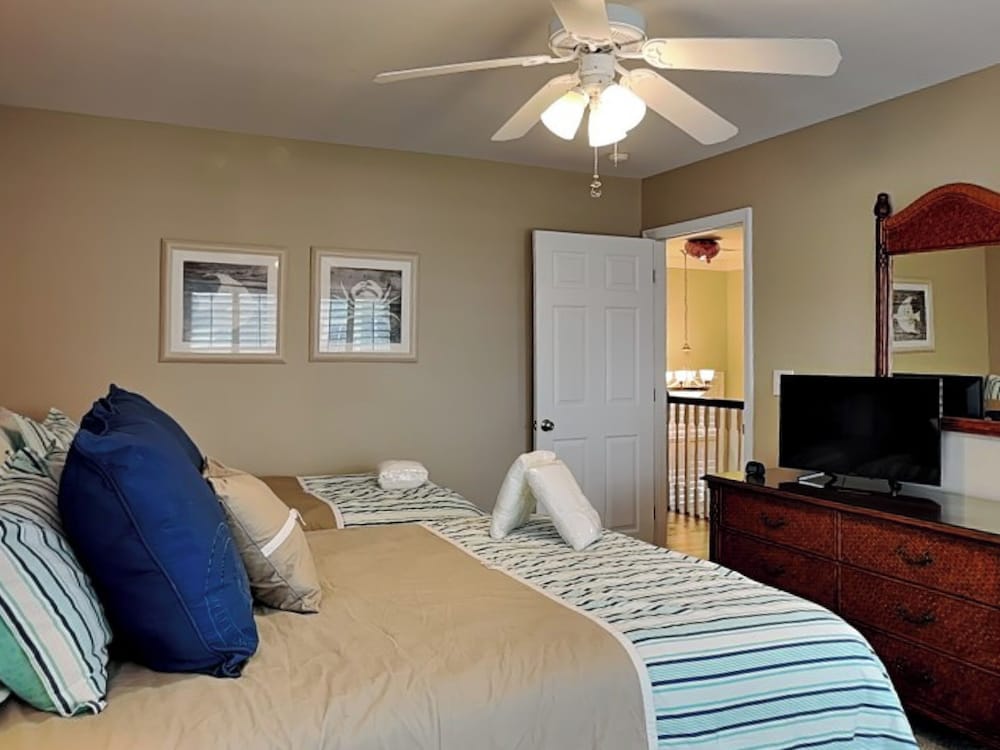 Driftwood by Topsail Realty