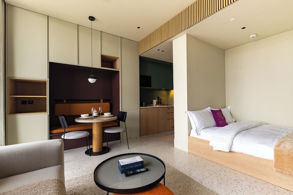 SIMPLY COMFORT Upside Living Business Bay Stunning Panoramic Burj Cityline Views