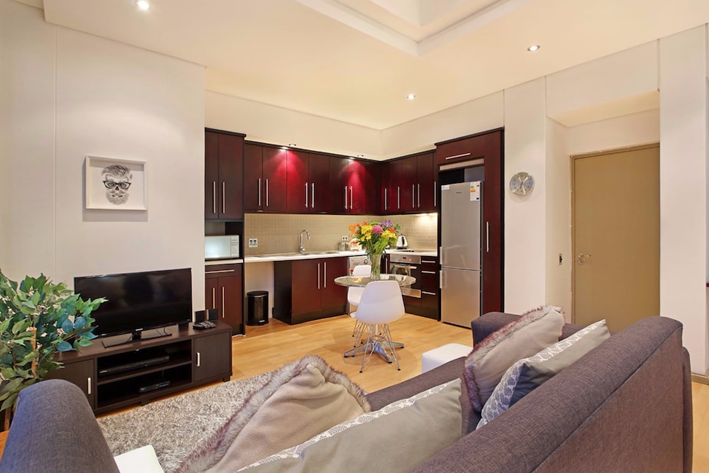 Cape eazi stayz's Cartwright Apartments