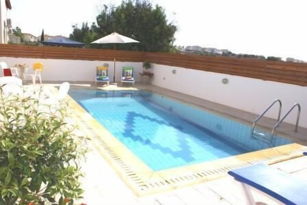 Maricosta Villas