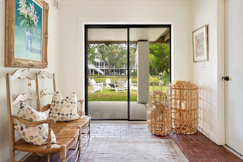 Sunny Pointe 4 Bedroom Home