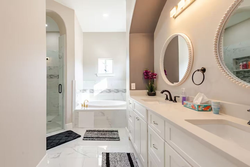 Luxury 3Story Private Pool 8BR Retreat