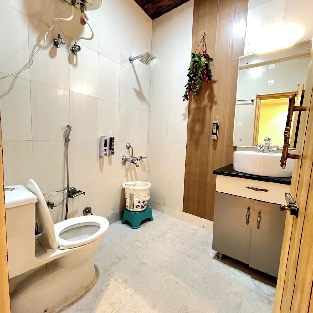 Lord Krishna Boutique Stay