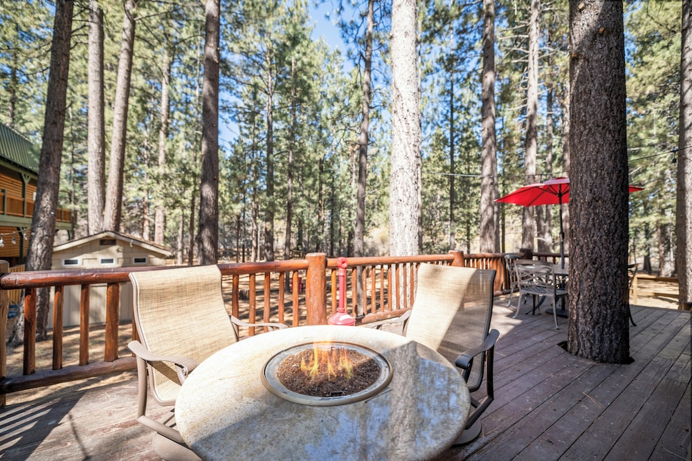Catalina Creekside Cabin