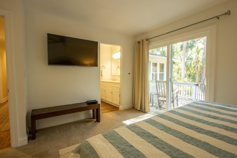 266 Tarpon view 5